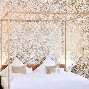 https://puro-design-apartment.com-bavaria.com